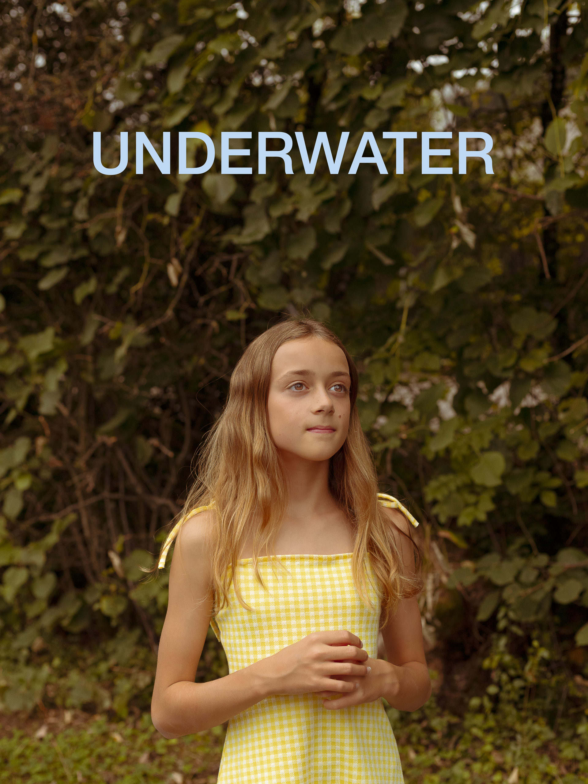 Underwater, une photo d'une petite fille.<br />
Court-métrage